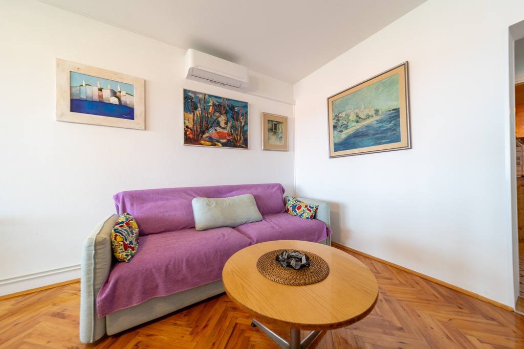 fia 70s beach apartment 12 fia 70s beach apartment 12