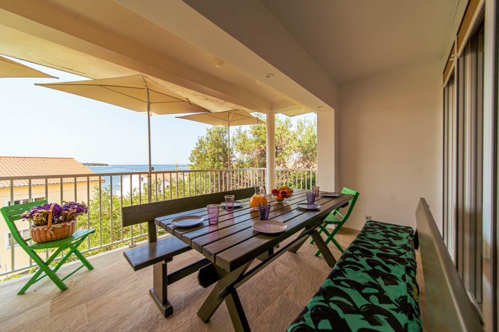 fia 70s beach apartment 17 fia 70s beach apartment 17